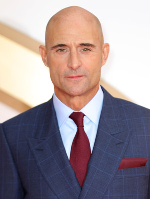 Mark Strong Poster G1009832