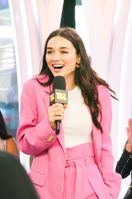 Crystal Reed Stickers G1012455