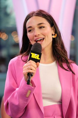Crystal Reed Stickers G1012467