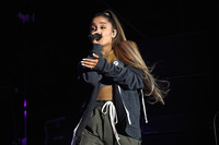 Ariana Grande hoodie #1572044
