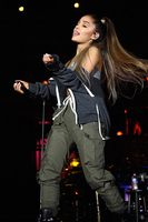 Ariana Grande hoodie #1572050