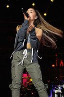 Ariana Grande hoodie #1572054