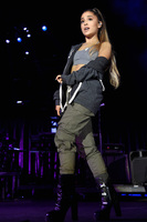 Ariana Grande tote bag #G1036154