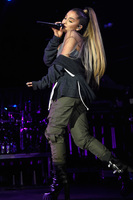 Ariana Grande tote bag #G1036161