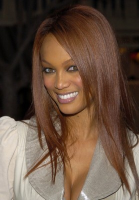 Tyra Banks puzzle G110708