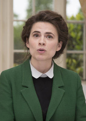 Hayley Atwell Stickers G1121274