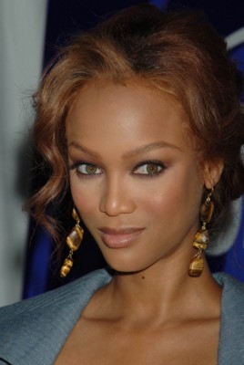 Tyra Banks puzzle G114291