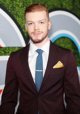 Cameron Monaghan Stickers G1174052