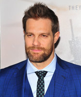 Geoff Stults Mouse Pad G1209340