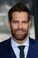Geoff Stults Mouse Pad G1209366