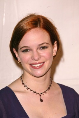 Danielle Panabaker puzzle G125243