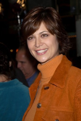 Catherine Bell puzzle G129115