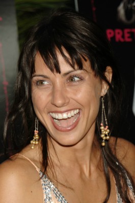 Constance Zimmer puzzle G135197