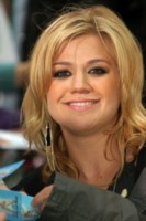 Kelly Clarkson hoodie #27008