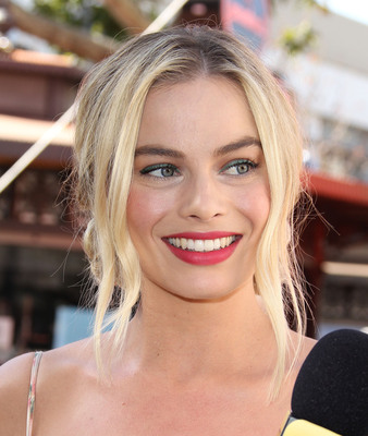 Margot Robbie Mouse Pad G1448667