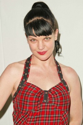 Pauley Perrette puzzle G150049