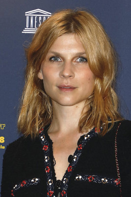 Clemence Poesy Stickers G1510013