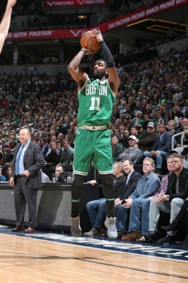 Kyrie Irving Poster G1651828