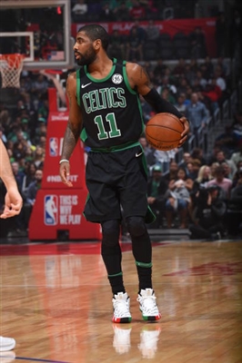 Kyrie Irving Poster G1651870