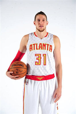 Mike Muscala Poster G1672158