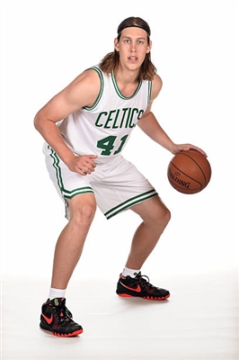 Kelly Olynyk mouse pad