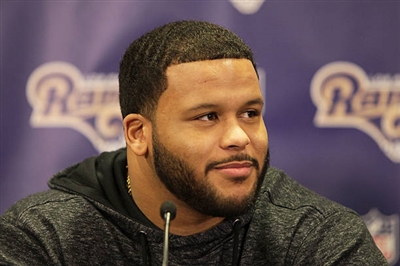 Aaron Donald puzzle G1722739
