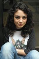 Mila Kunis Longsleeve T-shirt #188078