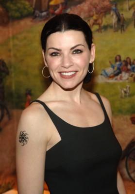 Julianna Margulies Mouse Pad G192317