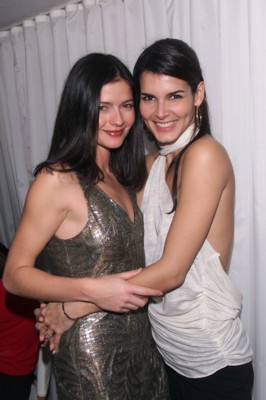 Angie Harmon Poster G203242