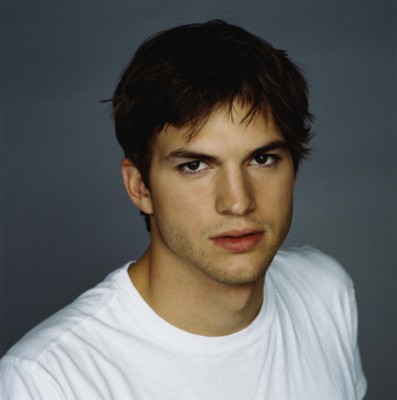 Ashton Kutcher Longsleeve T-shirt