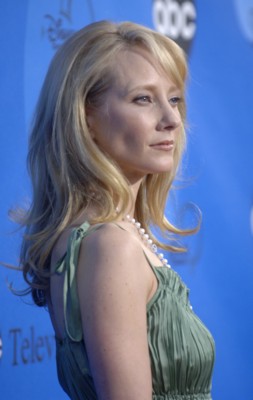 Anne Heche Poster G205206