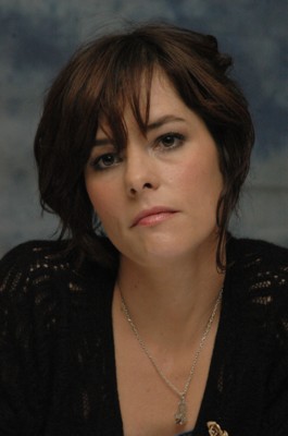 Parker Posey Poster G212437