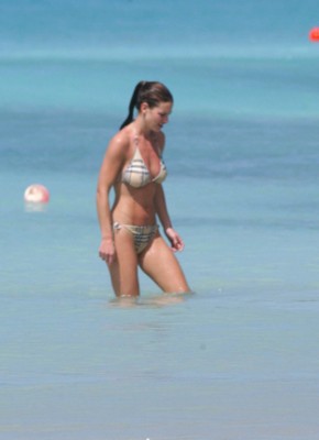 Kirsty Gallacher puzzle G214815