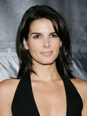 Angie Harmon Poster G216137