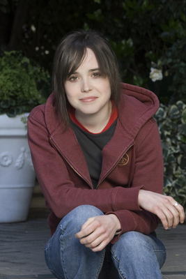Ellen Page Mouse Pad G2274581