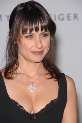Constance Zimmer puzzle G228577