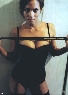 HALLE BERRY Poster G228907