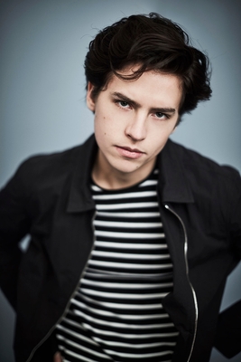 Cole Sprouse Poster G2293907