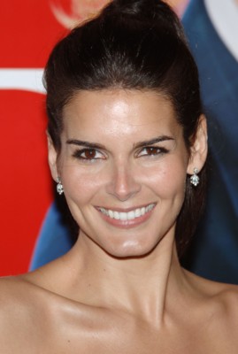 Angie Harmon Poster G230573
