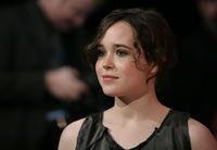 Ellen Page t-shirt #2883982