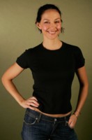 Ashley Judd Longsleeve T-shirt #260685