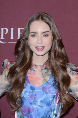 Lily Collins Poster G2475334