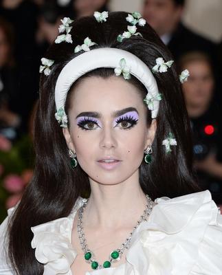Lily Collins Poster G2475455