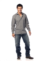 Taylor Lautner Longsleeve T-shirt #3032046