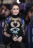 Lily Collins t-shirt #3036656