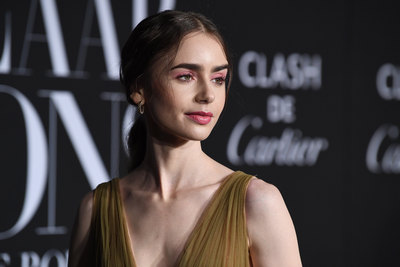 Lily Collins puzzle G2495308