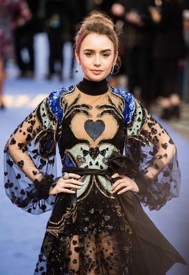Lily Collins puzzle G2495326