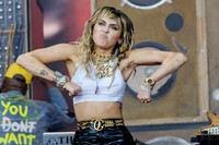 Miley Cyrus tote bag #G2513507