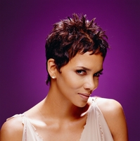 Halle Berry t-shirt #3082067