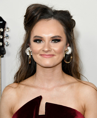 Madeline Carroll Stickers G2548038